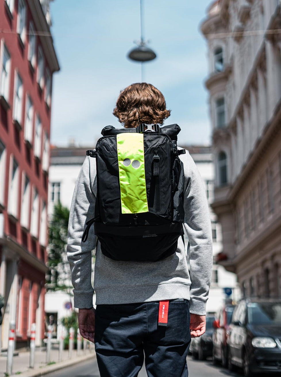 pinqponq Backpack KOMUT Medium Pure Black PPC-KOM-001-801G